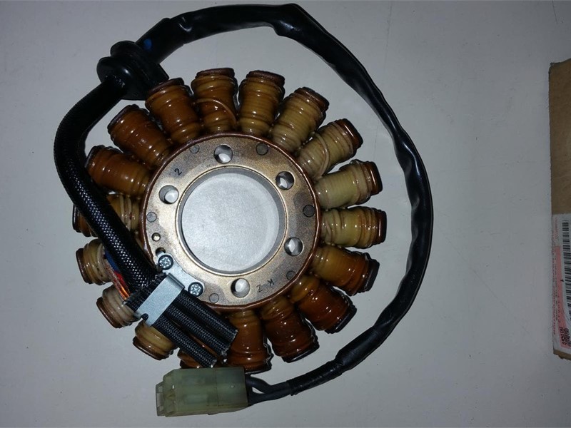 GSR 600 K8 STATOR ALTERNADOR